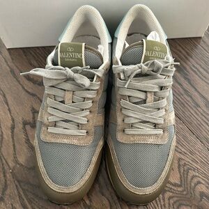 Valentino’s men’s sneakers size 39